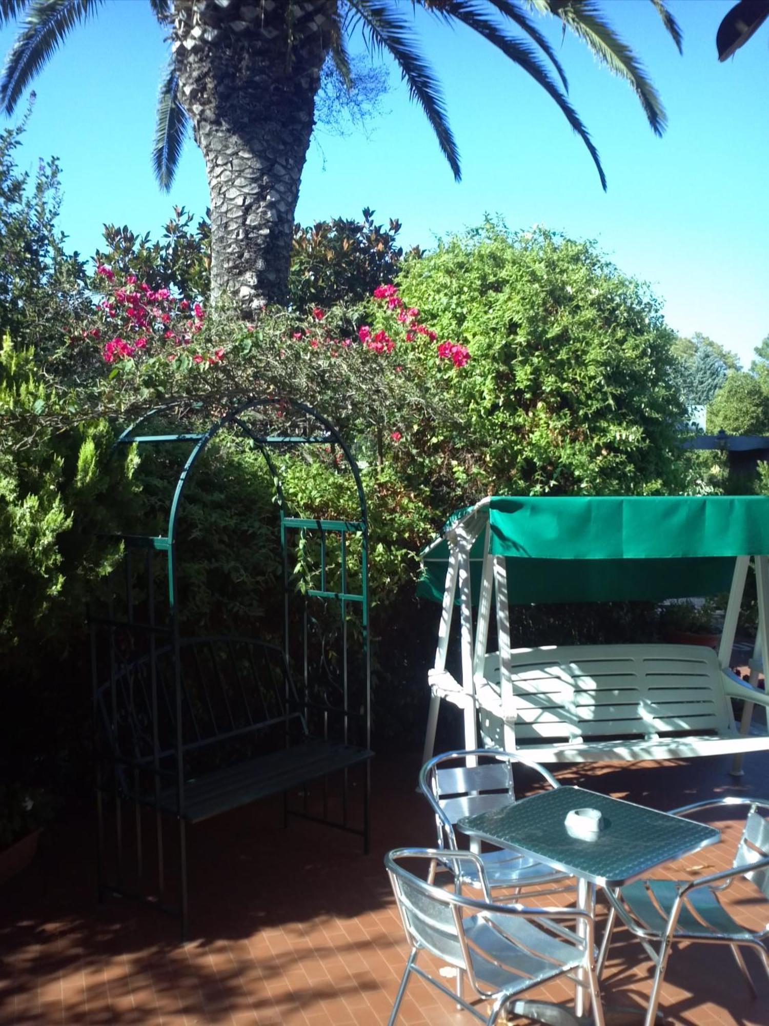 אולביה Hotel Abbaruja מראה חיצוני תמונה