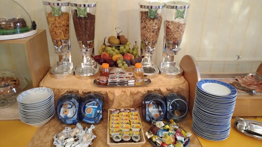 אולביה Hotel Abbaruja מראה חיצוני תמונה