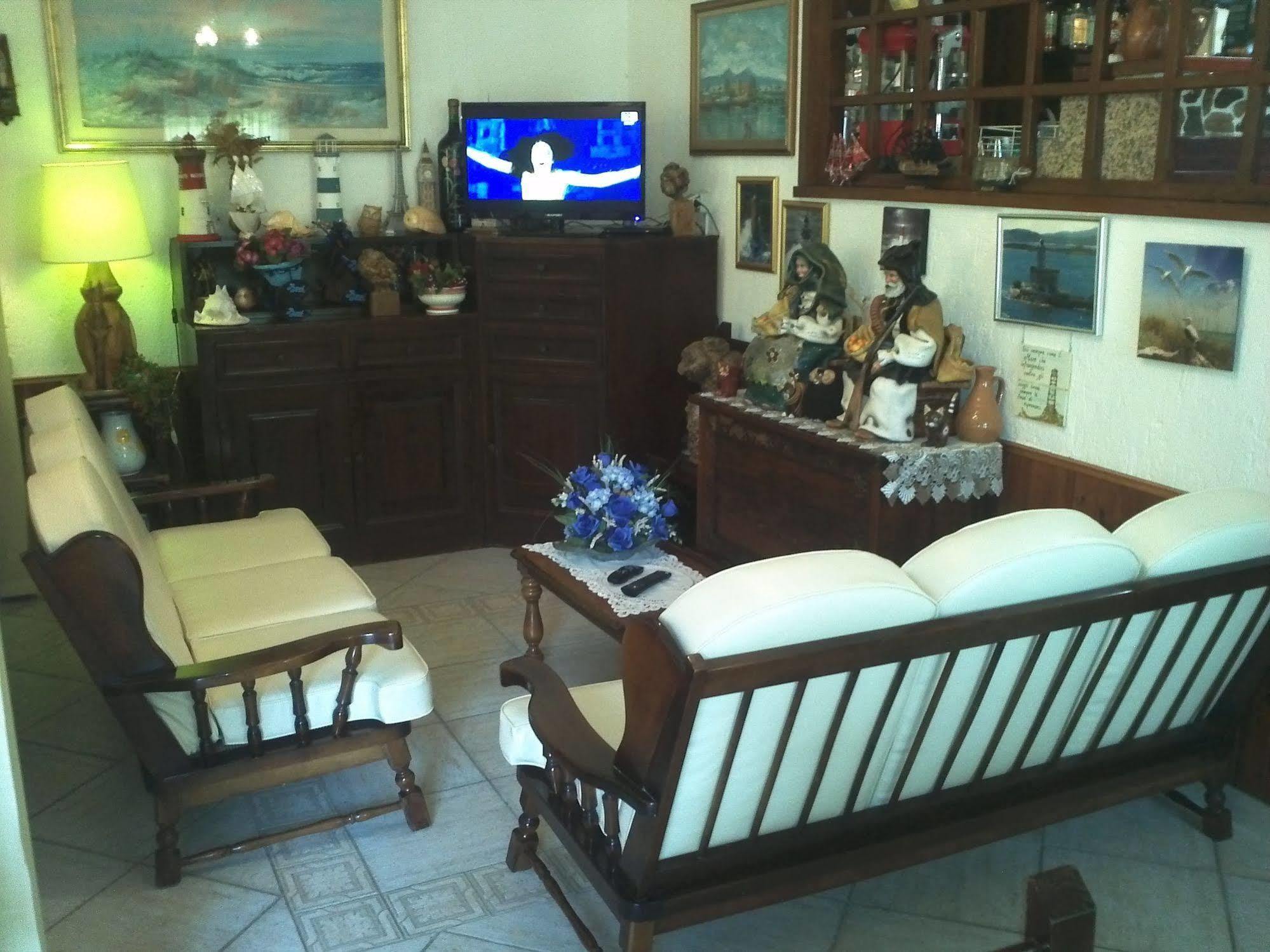 אולביה Hotel Abbaruja מראה חיצוני תמונה
