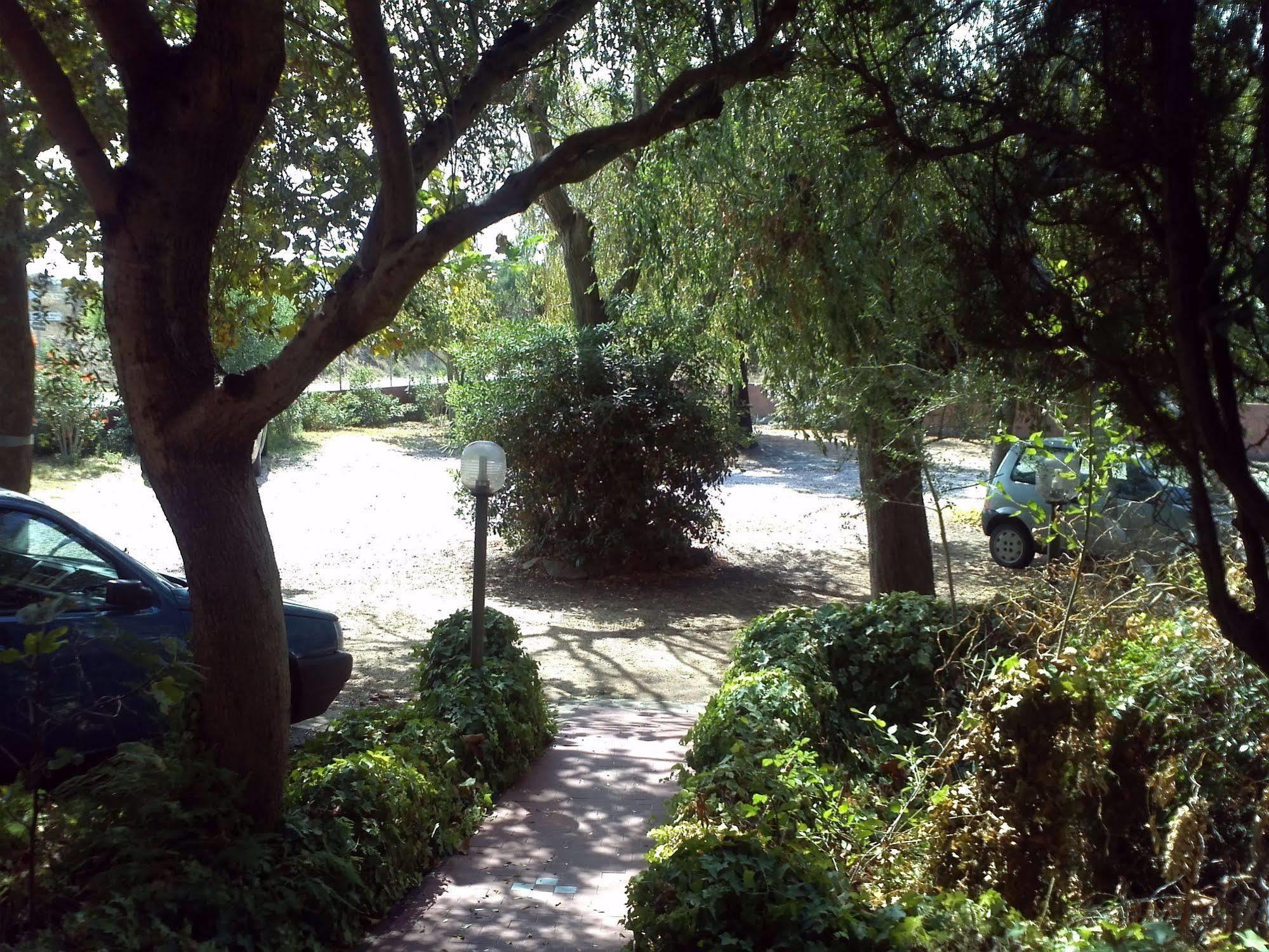 אולביה Hotel Abbaruja מראה חיצוני תמונה